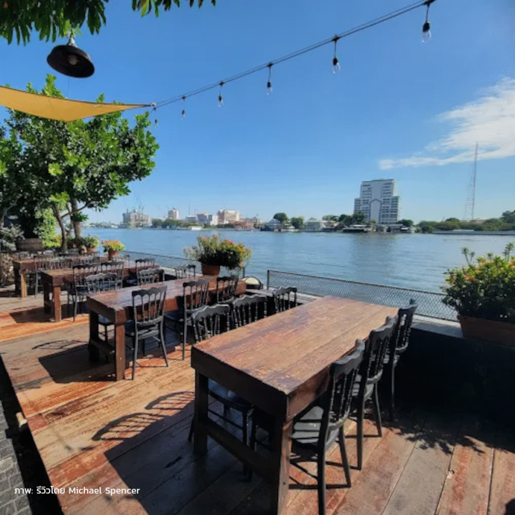 อดามุส คาเฟ่ บาย เดอะริเวอร์ ร้านอาหารแถวจรัญ บรรยากาศดี ริมน้ำ