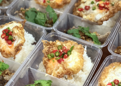 ราดหน้าอาหลิว รับทำข้าวกล่อง Lunch Box & Set Box อาหารกลางวัน ประชุม สัมมนา งานเลี้ยง งานบุญ งานศพ