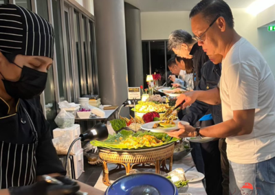 ราดหน้าอาหลิว รับทำข้าวกล่อง Lunch Box & Set Box อาหารกลางวัน ประชุม สัมมนา งานเลี้ยง งานบุญ งานศพ