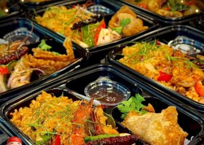 ราดหน้าอาหลิว รับทำข้าวกล่อง Lunch Box & Set Box premium อาหารกลางวัน ประชุม สัมมนา งานเลี้ยง งานบุญ งานศพ