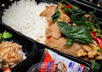 ราดหน้าอาหลิว รับทำข้าวกล่อง Lunch Box & Set Box premium อาหารกลางวัน ประชุม สัมมนา งานเลี้ยง งานบุญ งานศพ